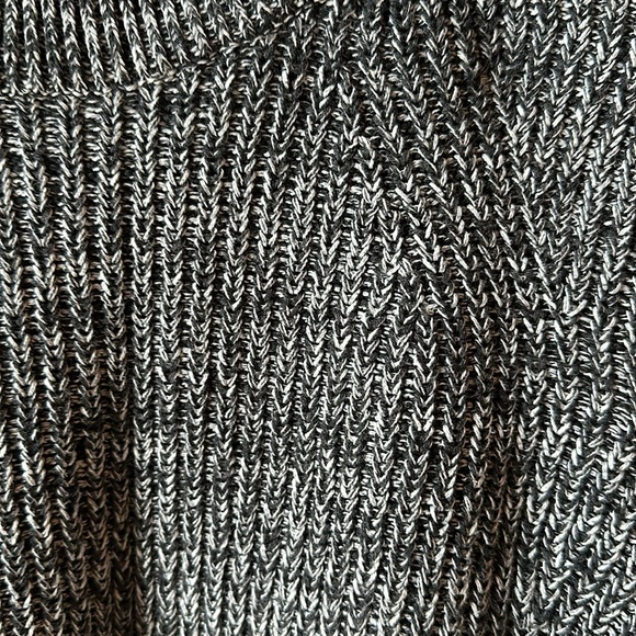 Knit sweater - Picture 2 of 4